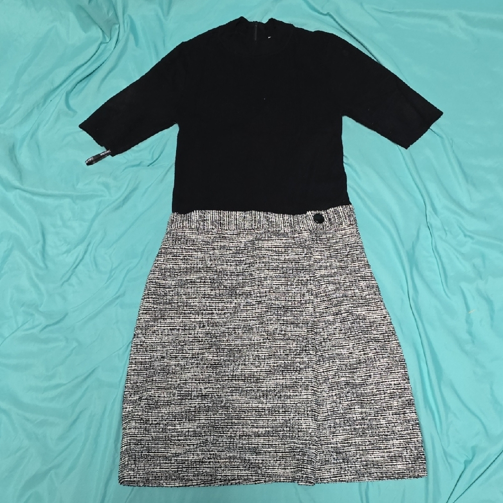 Calvin Klein Black and Gray Midi Skirt